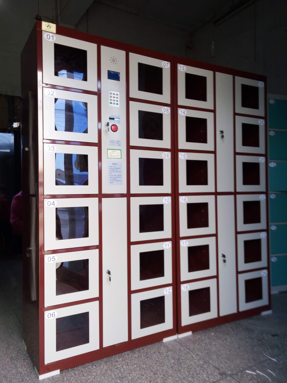 商場(chǎng)存包柜工廠_中國(guó)安防展覽網(wǎng)